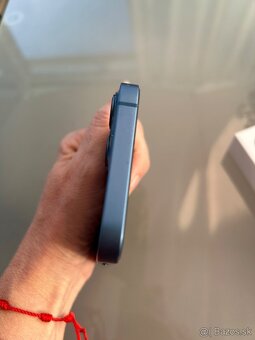 Predám iPhone13 Blue 128 GB - 10