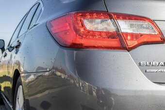 Subaru Legacy - 10