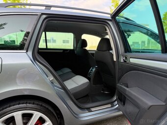 Škoda Superb Combi 2.0 TDI CR 140k Elegance - 10