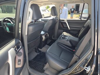 Toyota Land Cruiser 3.0I D-4D Premium A/T REZERVOVANE - 10