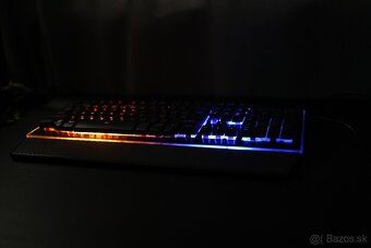 Trust GXT 860 Thura – semi-mechanická herná klávesnica s RGB - 10
