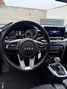 KIA Ceed SW Vision 1,6 CRDi - v záruke, odpočet Dph - 10