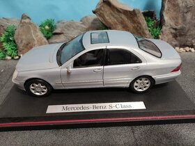 prodám model 1:18 mercedes benz s class - 10