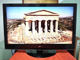 Predám LCD TV LG 42LD420 Full HD na ND - 10
