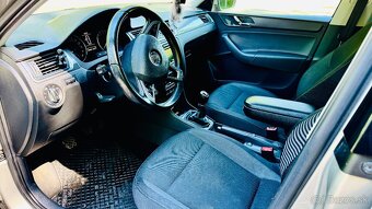 Škoda rapid spaceback - 10