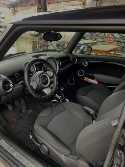 Mini Cooper One - 10