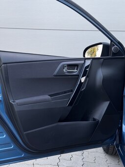 Toyota Auris 1.6 l Valvematic Executive - 10