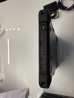 Výkonný odolný tablet Dell Latitude 7212 Rugged so zárukou - 10