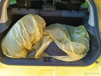 Renault Clio - 10