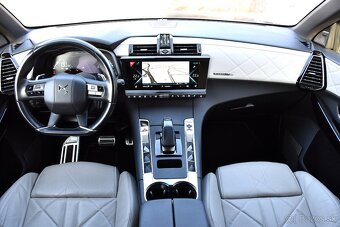 DS 7 CROSSBACK E-TENSE PHEV 4X4 300k RIVOLI SR 2022 DPH - 10