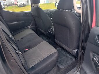 Nissan Navara DoubleCab 2,3 dCi - 10