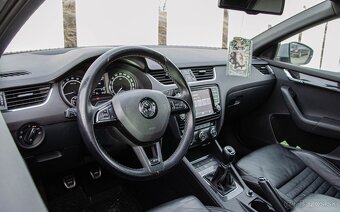 Škoda Octavia Combi 2.0 TDI RS - 10