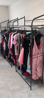 Malý garážový bazárik - 10