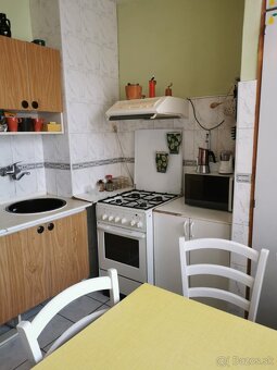 Slnečný 3-izbový byt, 83m2, 2 balkóny, Stred - 10