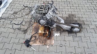 Honda VFR 800 '06 vstrek na ND - 10
