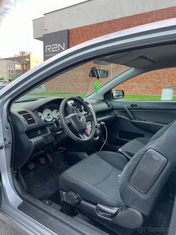 Honda Civic 7g Hatchback - 10