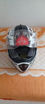 Ponúkam na predaj nejaké oblečenie na Moto. - 10