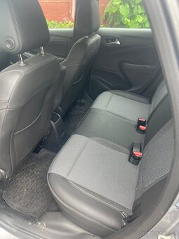 Opel Crossland 1.2i 96kw, r.12/2022, klima, automat, 1. maji - 10