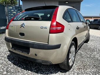 Citroën C4 1.6i 16V - 10