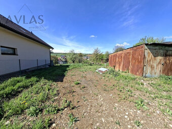 Slnečný pozemok všetky IS, 1577m2, obec Župčany - 10