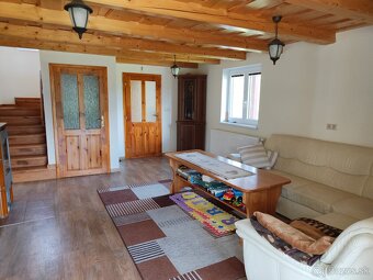 Rodinný dom s veľkou ubytovacou kapacitou Lysica - 10