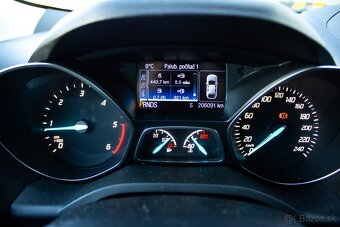 Ford Kuga 2016 - 10