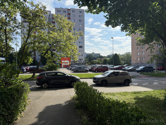 4-izbový slnečný byt 87 m2 vo výnimočnej lokalite Hrobákova. - 10