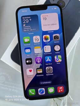 Predám Vymenim,Iphone 13,ako novy,86% batéria - 10