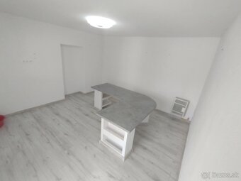 Krásny rodinný dom na predaj vo Veľkých Kosihách - 10