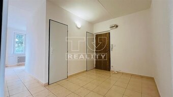 TUreality ponúka na predaj veľký 3i byt na Záhonku vo... - 10