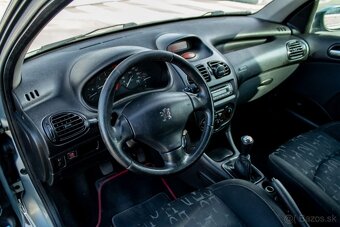 Peugeot 206SW - 10