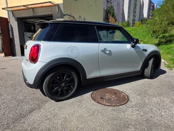 Mini Cooper SE elektromobil - 10