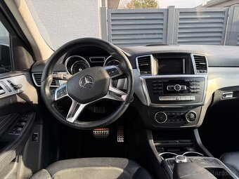Mercedes-Benz ML 350 BLUETEC 4MATIC - 10