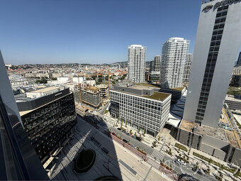 BOSEN | 2 izb.byt s loggiou na 17. poschodí v projekte EUROV - 10