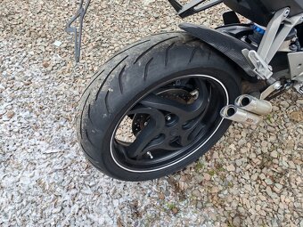 CB 1000r - 10