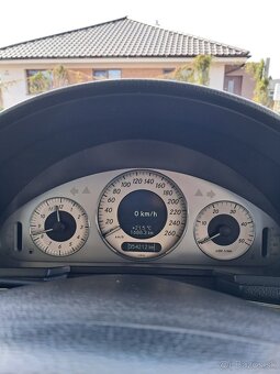Mercedes e w211 320cdi - 10
