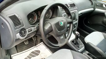 Škoda Octavia Combi RS 2,0 TDi 125 kW 2011 - 10