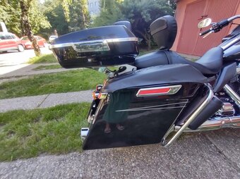 Harley Davidson Road Glide - 10