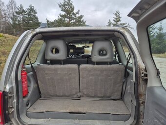 Suzuki Grand Vitara XL7 2.0HDi - 10