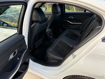 BMW 330d - 10