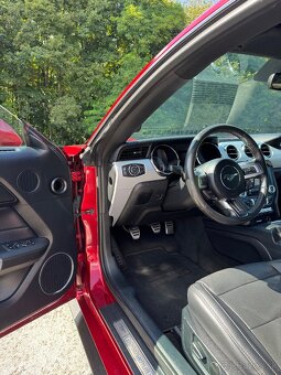FORD MUSTANG 2.3 kúpený na SK - 10