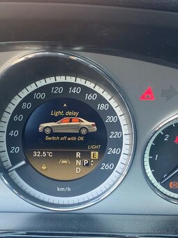 Mercedes E-Cass 350CDI 4 matíc - 10