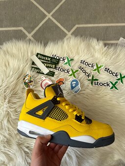 Jordan 4 - 10