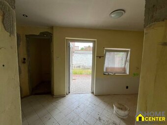 NA PREDAJ rodinný dom s veľkým potenciálom v tichej lokalite - 10