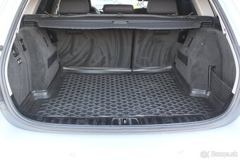 BMW Rad 3 Touring 318d - 10