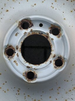 Zimna sada Dacia Duster 215/65 R16 - 10