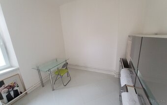 3 izbov Centrum s sparkovacim.miestom - 10