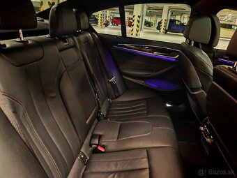 BMW 540i M paket RWD - 10