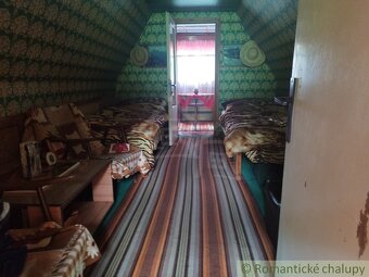 Dvojpodlažná chatka v tichej chatovej oblasti nad obcou Mo - 10