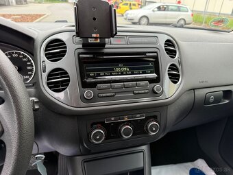 ►VW TIGUAN 2,0 TDI 4x4 - 103 KW, PARK. SENZORY, TAŽNÉ ◄ - 10